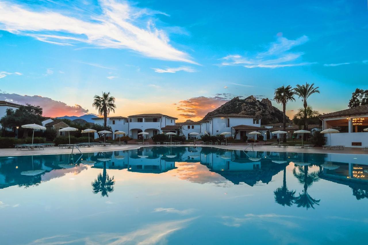 Marina Torre Navarrese Resort Santa Maria Navarrese Bagian luar foto
