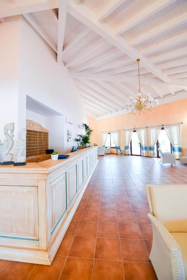 Marina Torre Navarrese Resort Santa Maria Navarrese Bagian luar foto