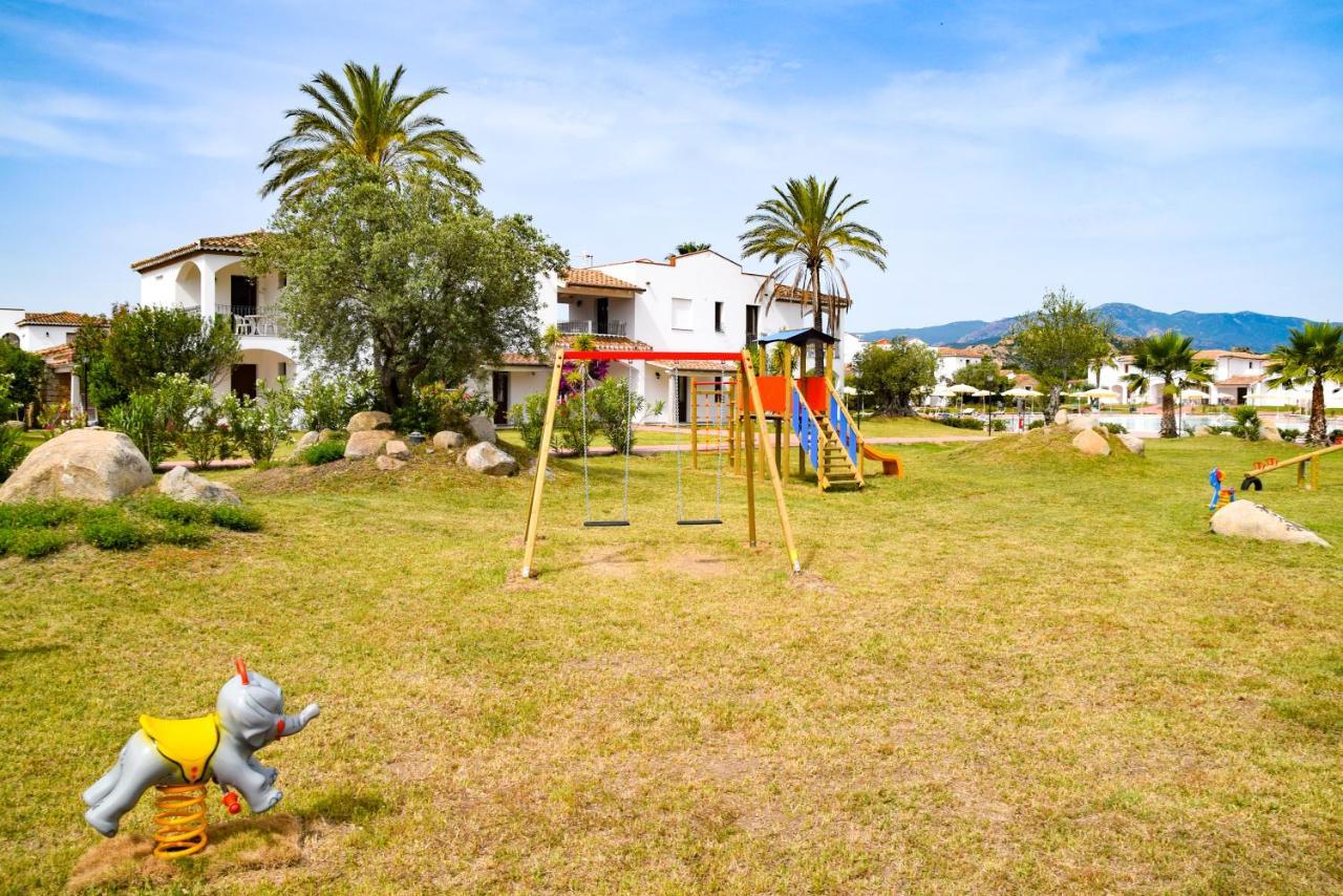 Marina Torre Navarrese Resort Santa Maria Navarrese Bagian luar foto